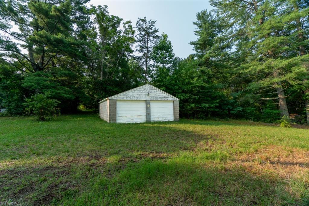 2449 Ralph Joyce Road Sandy Ridge, NC 27046 - Photo 27 of 30 Garage