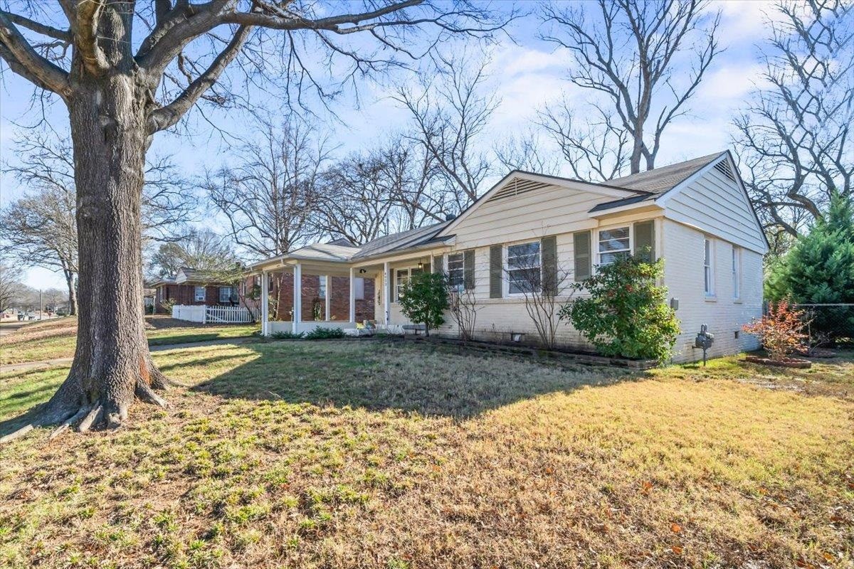 4933 Flamingo Road Memphis, TN 38117 - Photo 2 of 31 Gallery Image 2