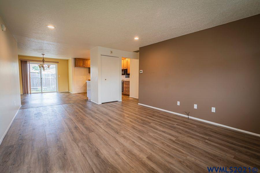 1297 Quinn Road Woodburn, OR 97071 - Photo 3 of 12 Gallery Image 3