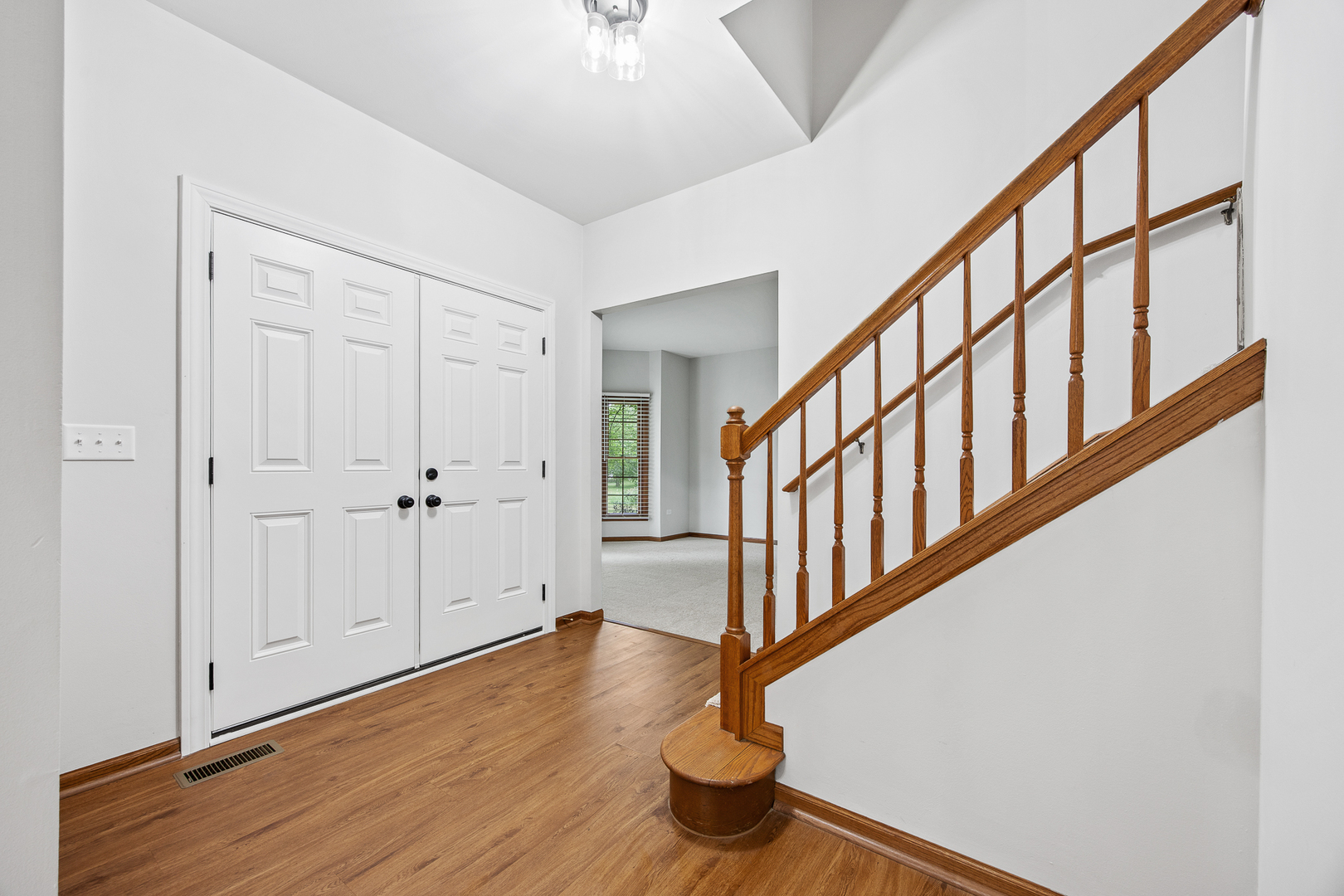 533 Springwood Lane Bolingbrook, IL 60440 - Photo 6 of 44