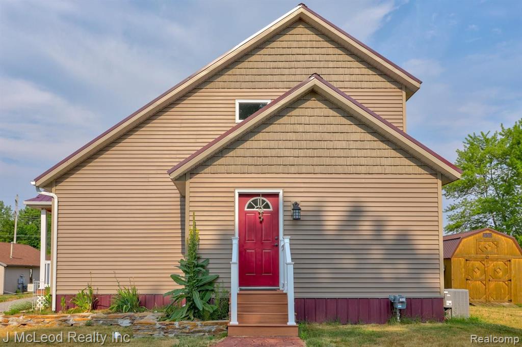 8260 Ellis Road Millington, MI 48746 - Photo 4 of 49