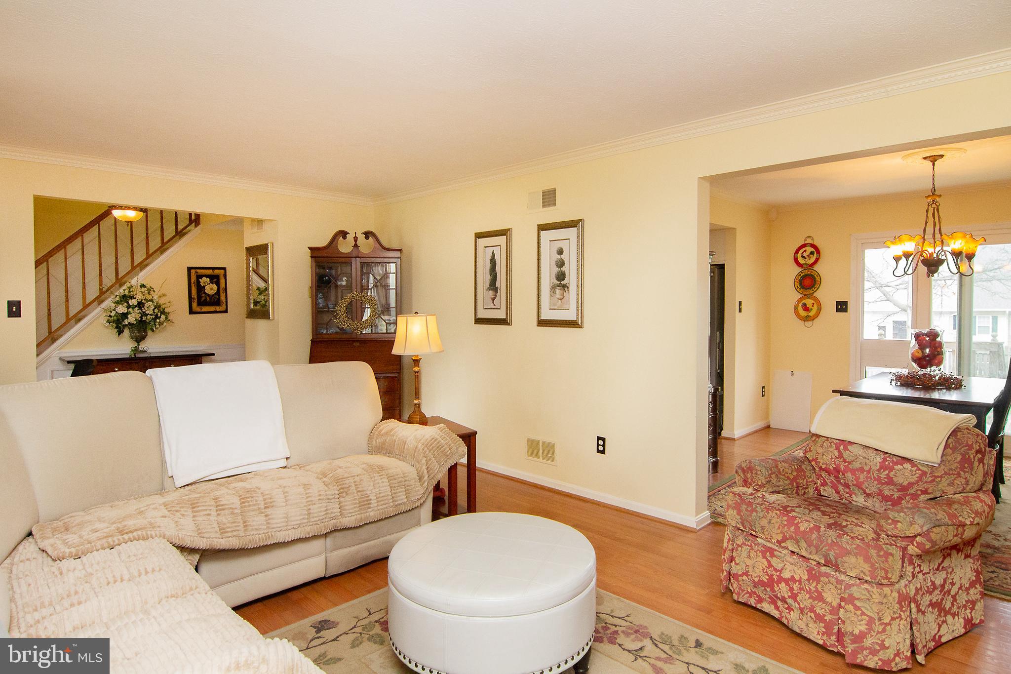 809 Trapper Court Hampstead, MD 21074 - Photo 8 of 47 Family Room to Dining Room