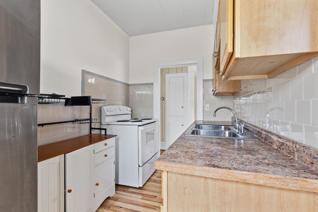 27 Cook Street Fall River, MA 02724 - Photo 29 of 39