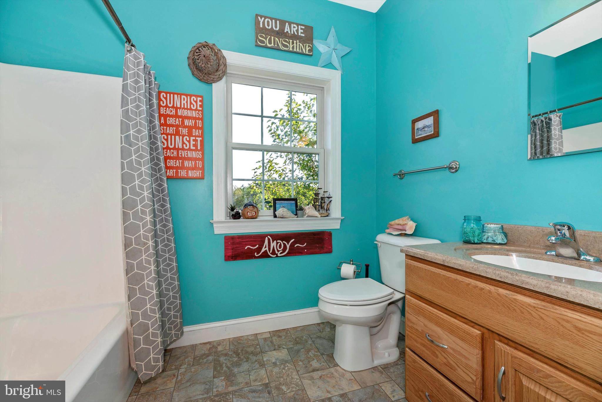 10330 Oak Hill Road Keymar, MD 21757 - Photo 40 of 99 Full bath on main level