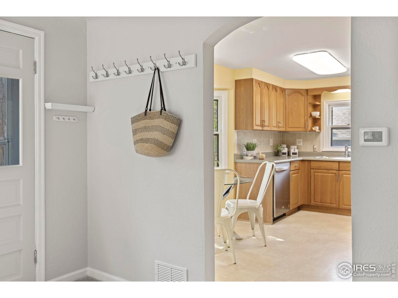 441 Sumner Street Longmont, CO 80501 - Photo 6 of 34