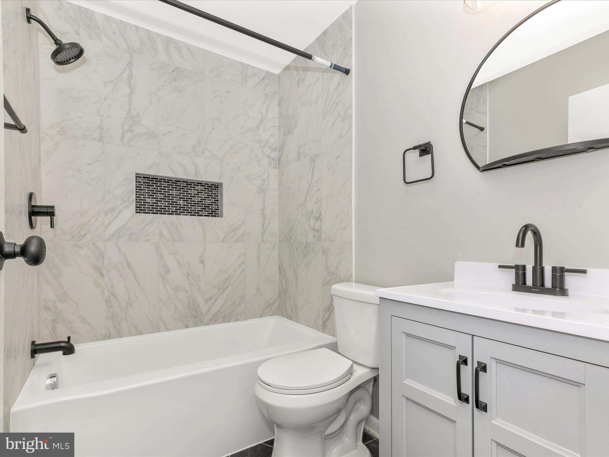 13827 Northcrest Road Hagerstown, MD 21742 - Photo 22 of 38 Hall Bath