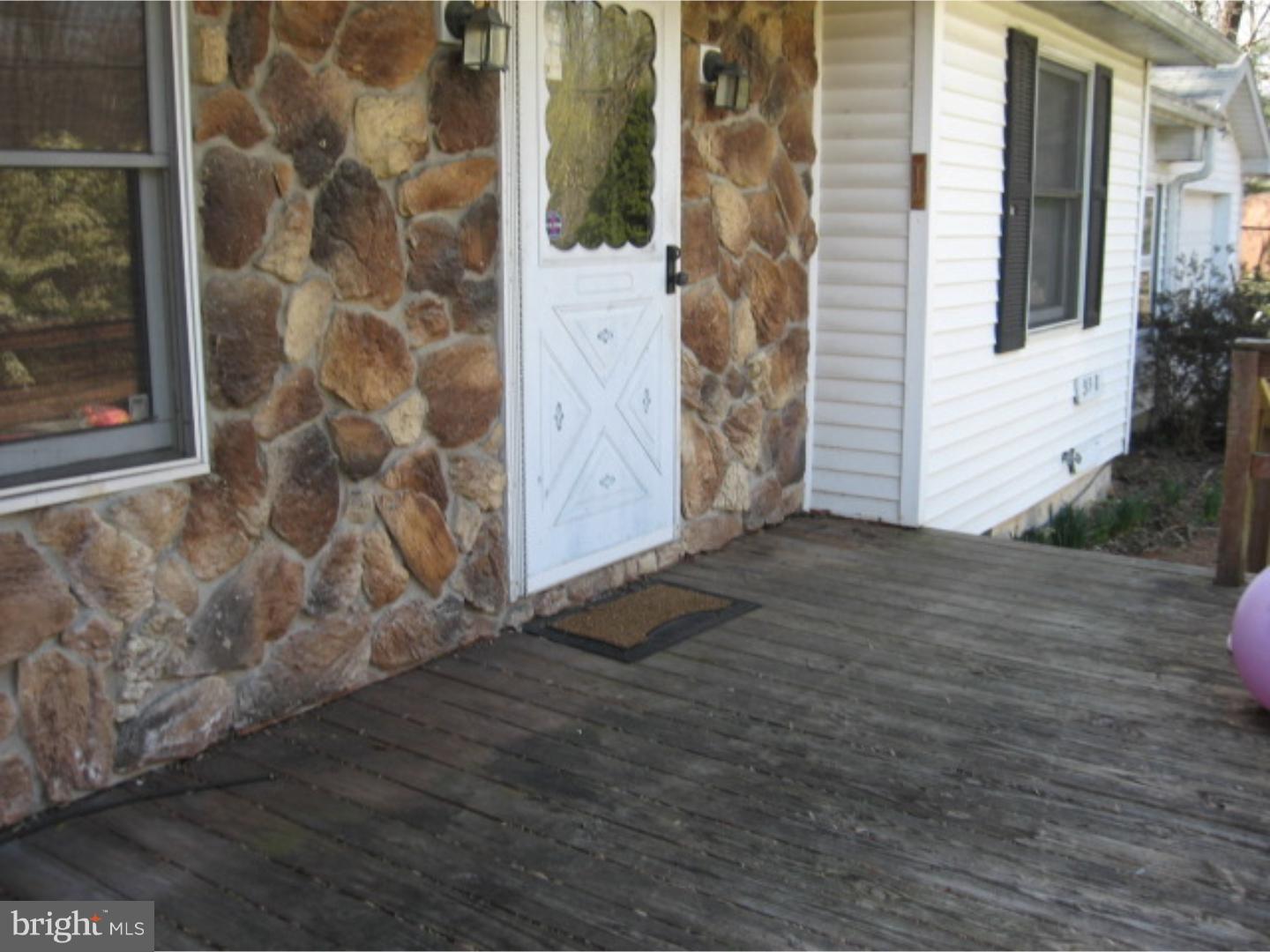 998 Telegraph Road Coatesville, PA 19320 - Photo 5 of 21 Porch