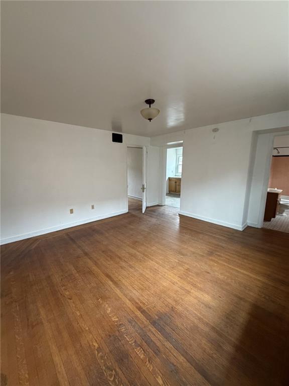 5839 Darlington Road, Unit 4 Pittsburgh, PA 15217 - Photo 7 of 21 a view of empty room with wooden floor
