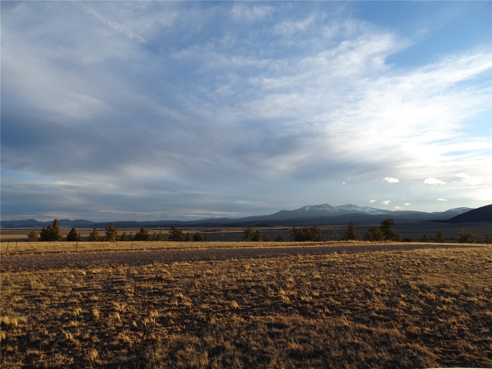 777 Rudisill Street Fairplay, CO 80440 - Photo 25 of 27 a view of a large building