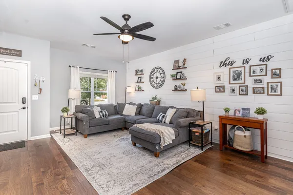 $385,000 | 611 Whirlaway Drive, Burns, TN 37029