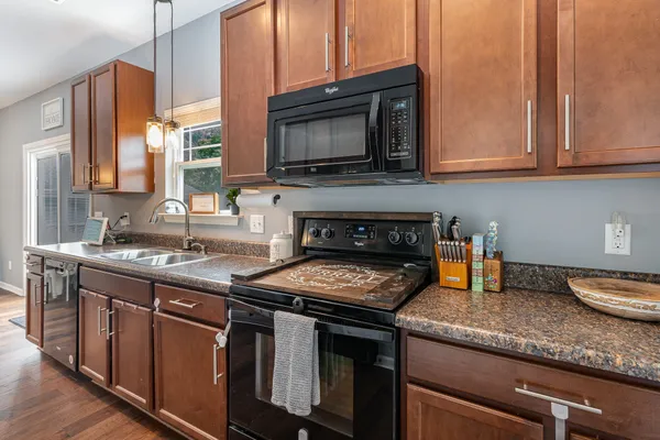 $385,000 | 611 Whirlaway Drive, Burns, TN 37029