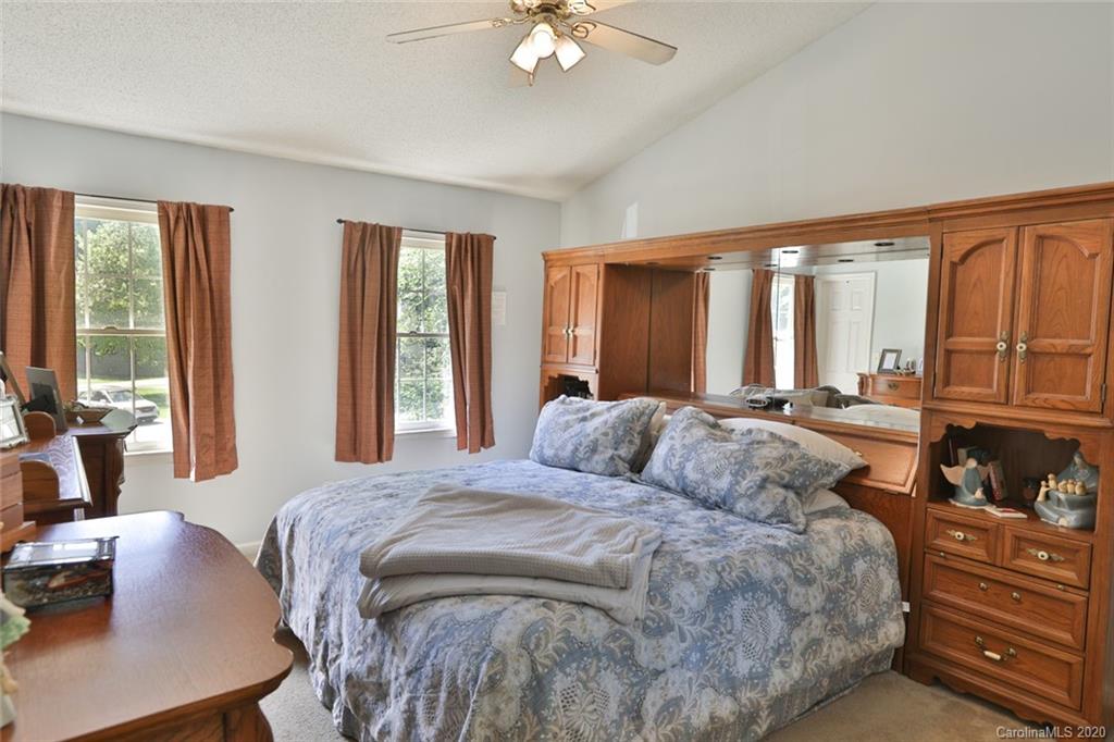 312 Springfield Court Fletcher, NC 28732 - Photo 12 of 24 Gallery Image 12