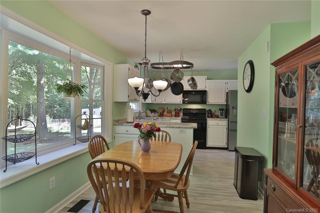 312 Springfield Court Fletcher, NC 28732 - Photo 5 of 24 Gallery Image 5