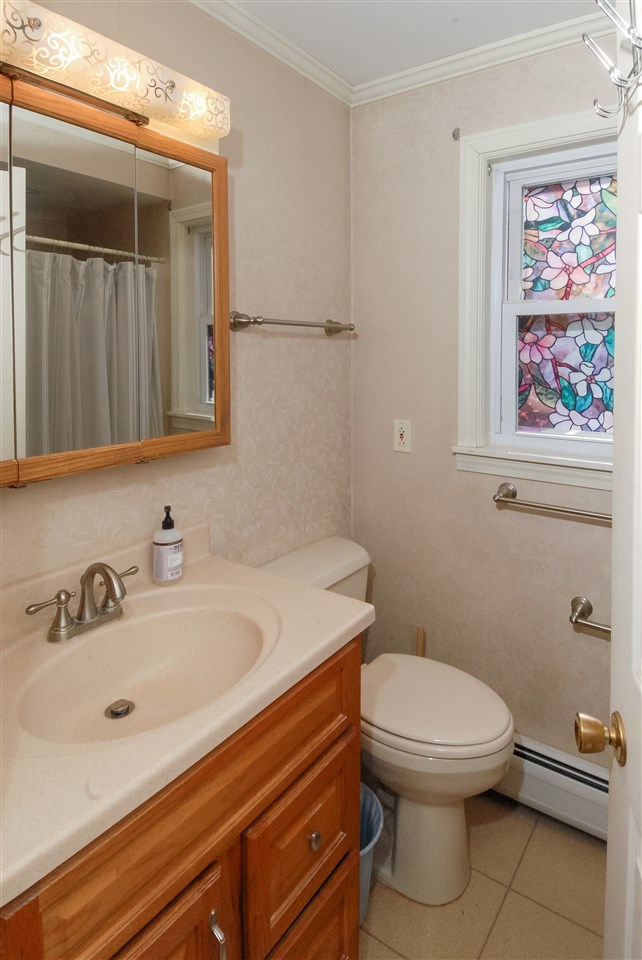 1573 Old Quechee Road Hartford, VT 05001 - Photo 16 of 20 Gallery Image 16
