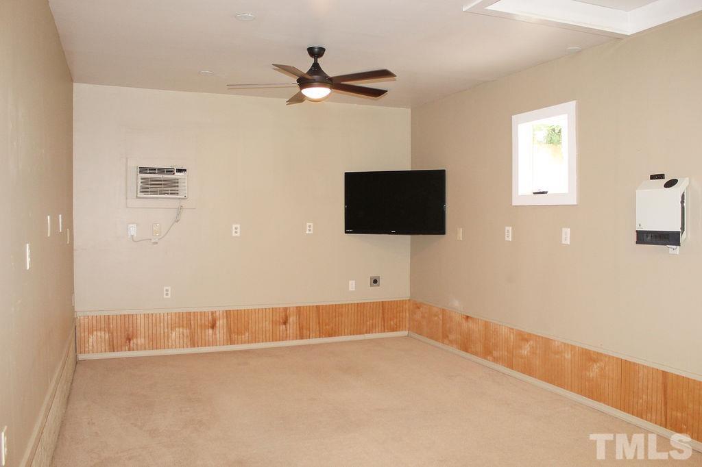 7901 Flint Rock Circle Raleigh, NC 27613 - Photo 9 of 17