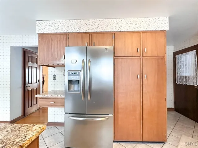 $294,900 | 319 Winchester Drive, New Hartford, NY 13413