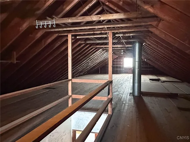 $294,900 | 319 Winchester Drive, New Hartford, NY 13413