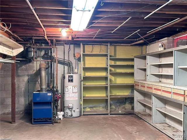 $294,900 | 319 Winchester Drive, New Hartford, NY 13413