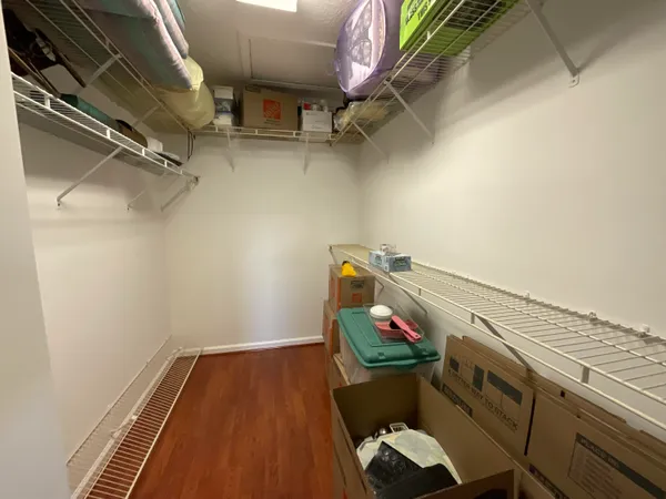 $2,700 | 5570 Royal Lake Circle, Boynton Beach, FL 33437