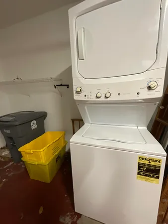 $2,700 | 5570 Royal Lake Circle, Boynton Beach, FL 33437