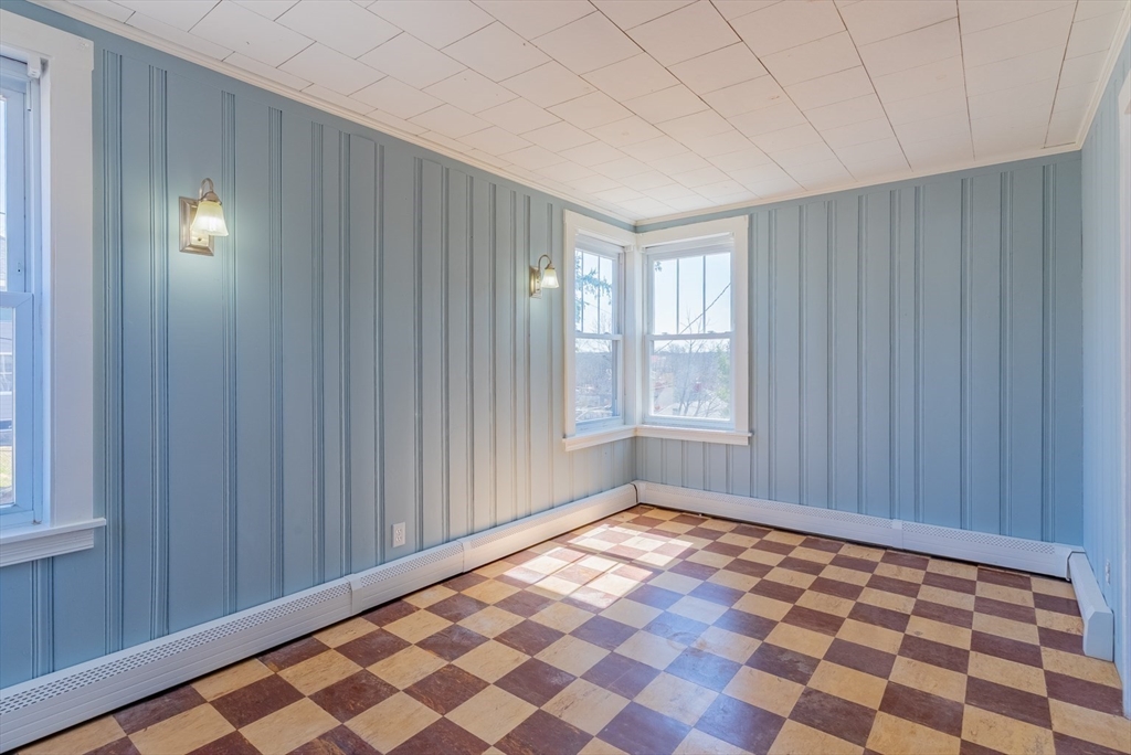 9 Prospect Street Blackstone, MA 01504 - Photo 20 of 42