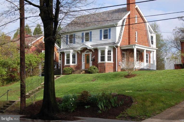 3125 Military Road Northwest Washington, DC 20015 - Photo 1 of 17 STATELY/SPACIOUS COLONIAL