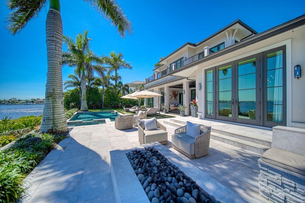 2810 Southwest Rivers End Way Palm City, FL 34990 - Photo 44 of 65 outdoorliving2.jpg-SMALL