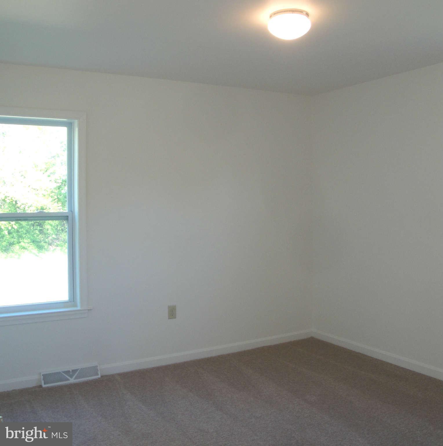 13 Spesutia Road Aberdeen, MD 21001 - Photo 14 of 24 Bedroom (Master)