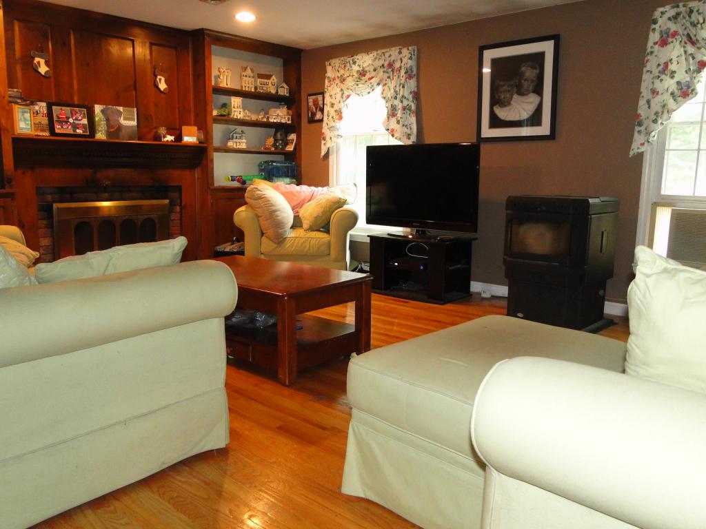 92 W Road Hampstead, NH 03841 - Photo 1 of 17 Gallery Image 1