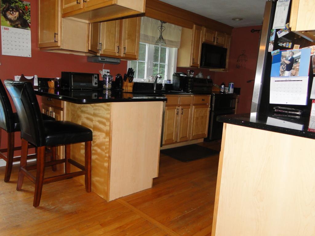 92 W Road Hampstead, NH 03841 - Photo 4 of 17 Gallery Image 4