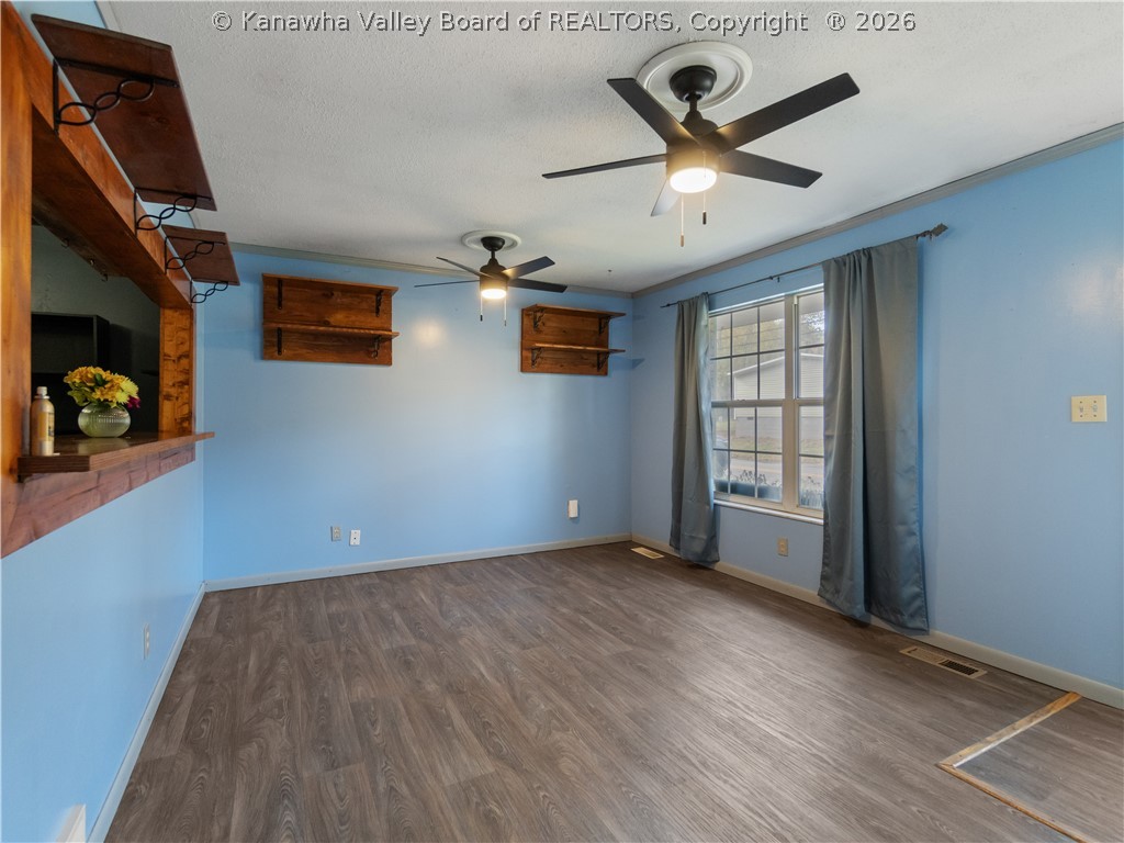 1931 Bills Creek Road Winfield, WV 25213 - Photo 5 of 29 Gallery Image 5