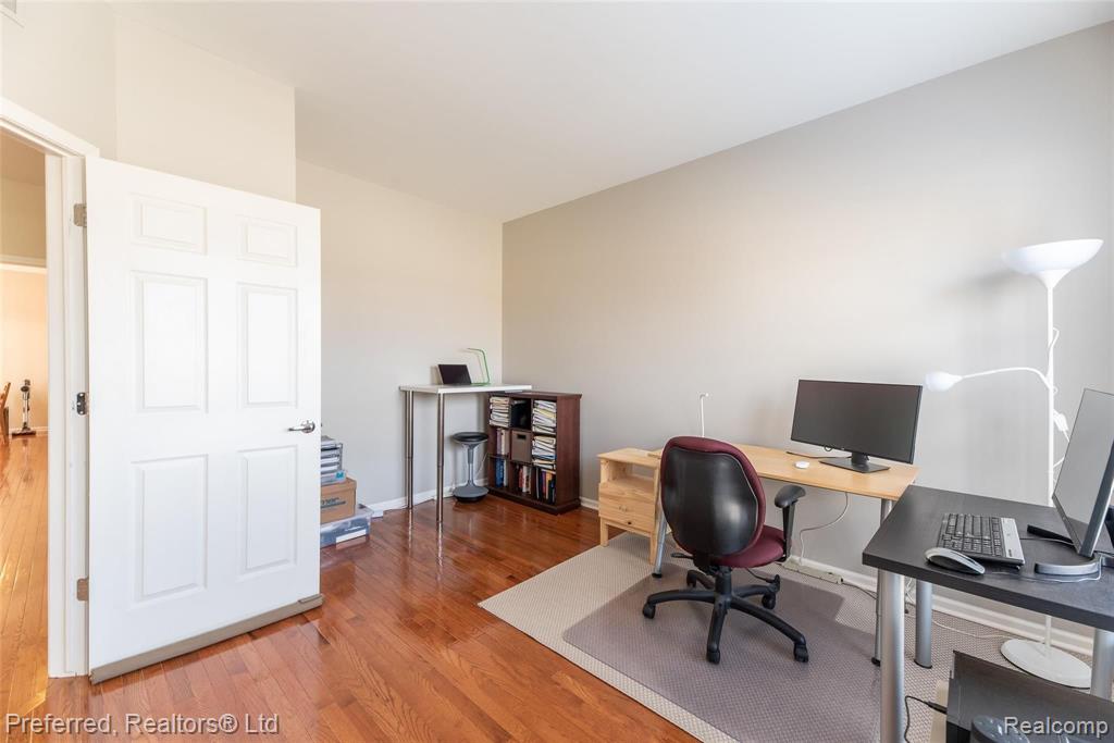 2051 Vanderbilt Road Canton, MI 48188 - Photo 12 of 34