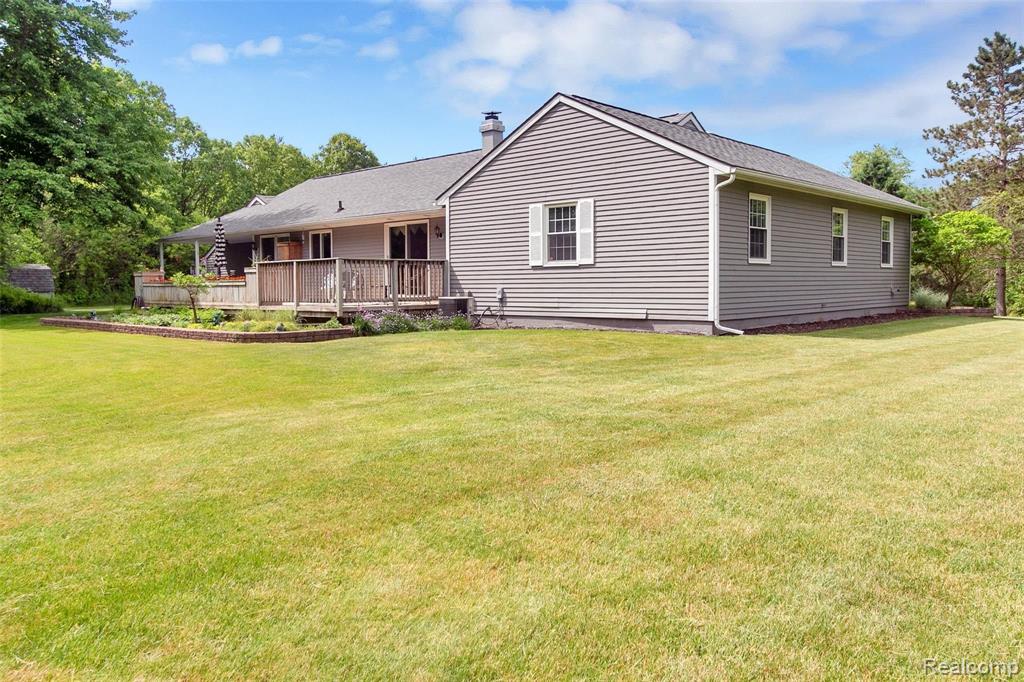 3147 East Highland Road Howell, MI 48855 - Photo 8 of 60