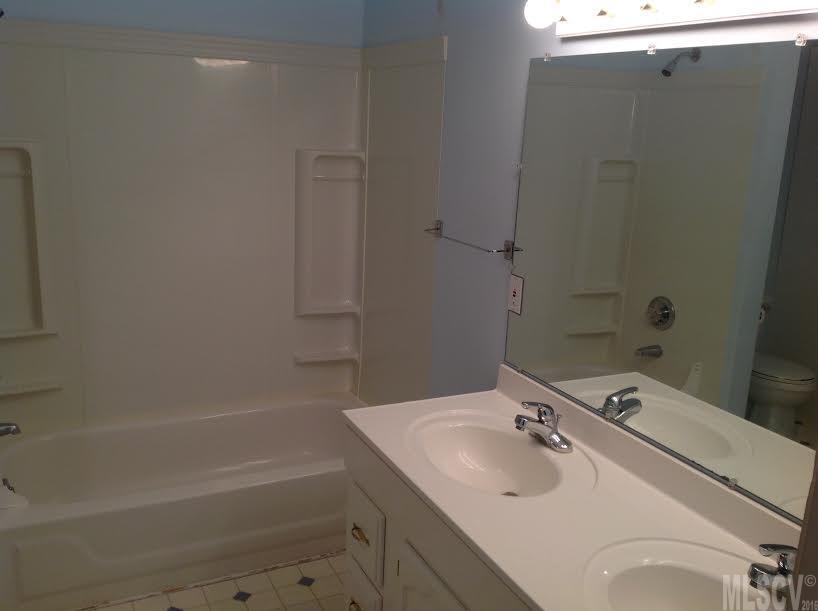 7019 Riverbend Road Claremont, NC 28610 - Photo 7 of 25 Gallery Image 7
