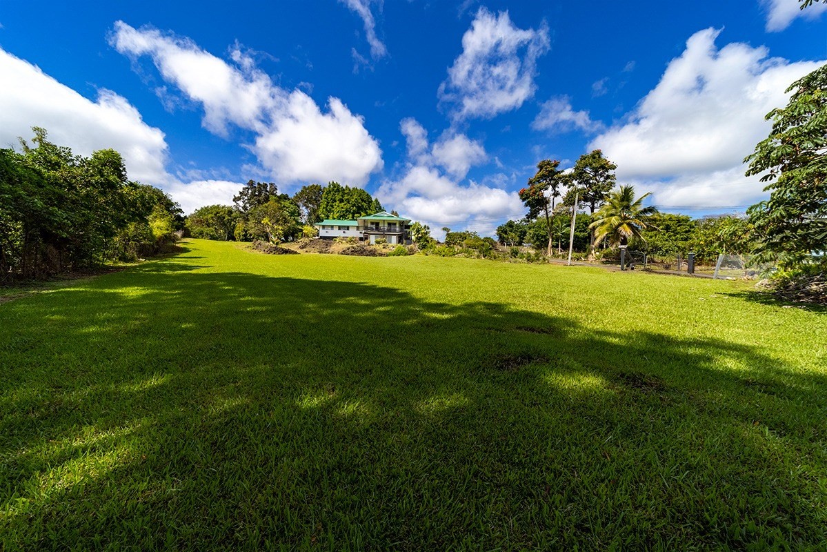 111 Hoaka Road Hilo, HI 96720 - Photo 8 of 21 a view of a golf course with a golf course