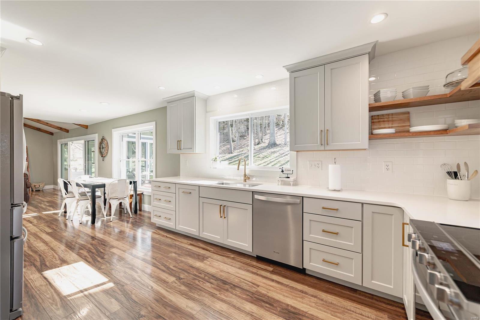 7352 Hidden Bluffs Drive Barnhart, MO 63012 - Photo 17 of 55