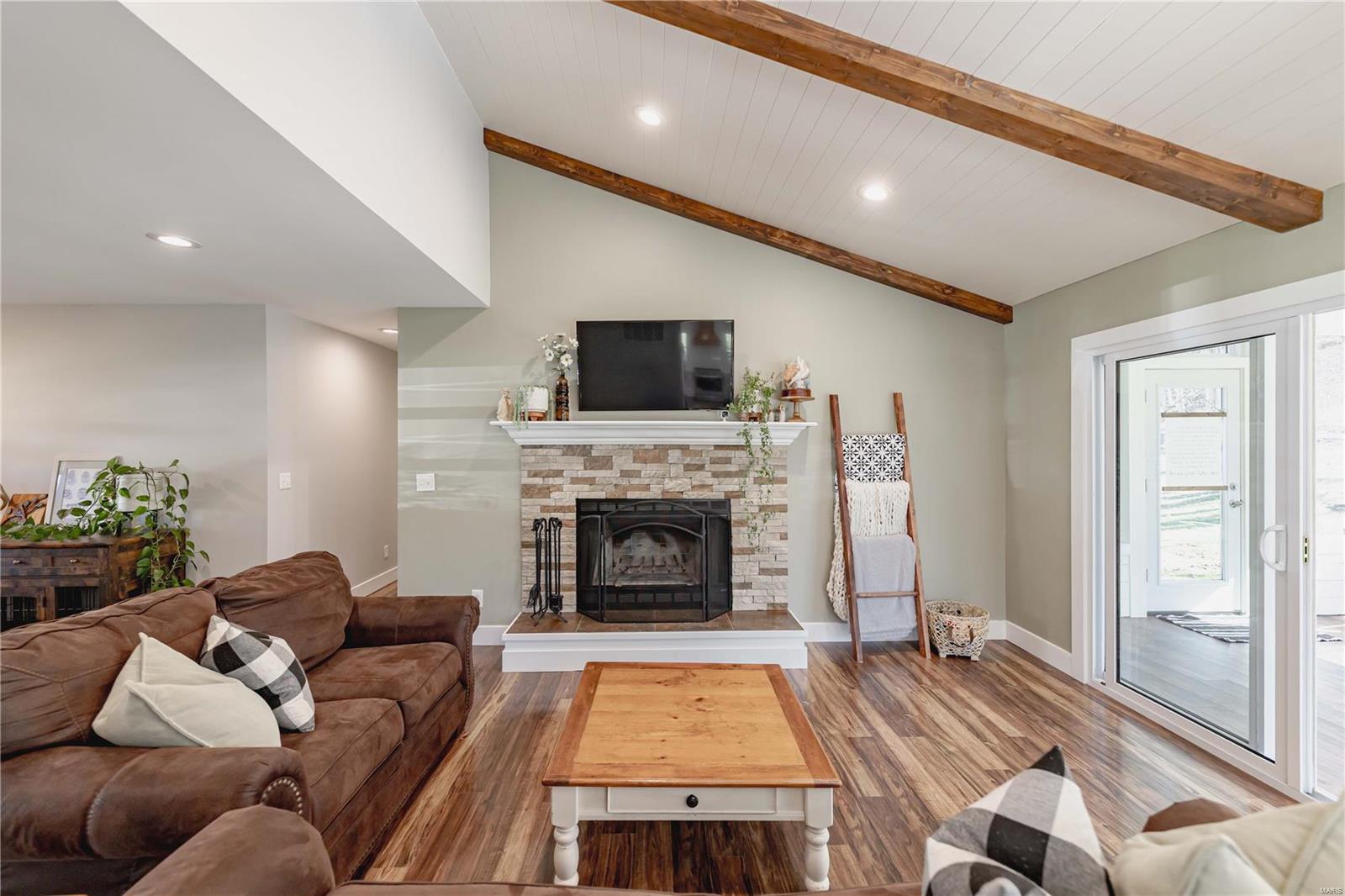 7352 Hidden Bluffs Drive Barnhart, MO 63012 - Photo 7 of 55