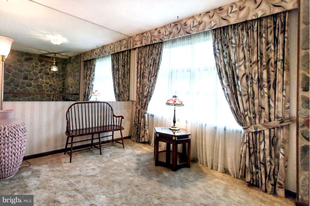 12719 Manor Road Glen Arm, MD 21057 - Photo 7 of 27 Living Room