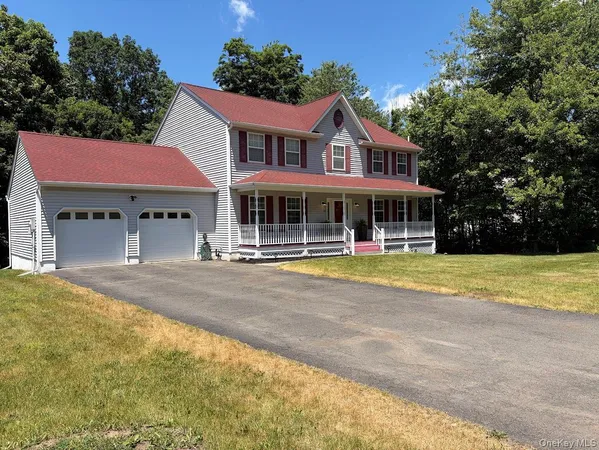 $660,000 | 44 Ramblewood Drive, Newburgh, NY 12550
