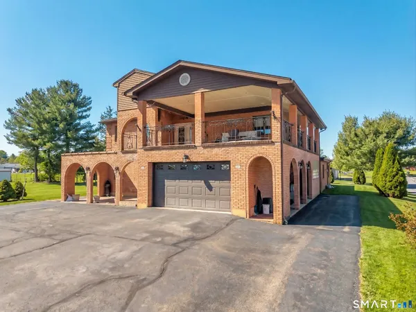 a view of a entryway door of the house