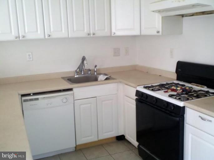 5437 Spring Road Bladensburg, MD 20710 - Photo 7 of 15 Kitchen
