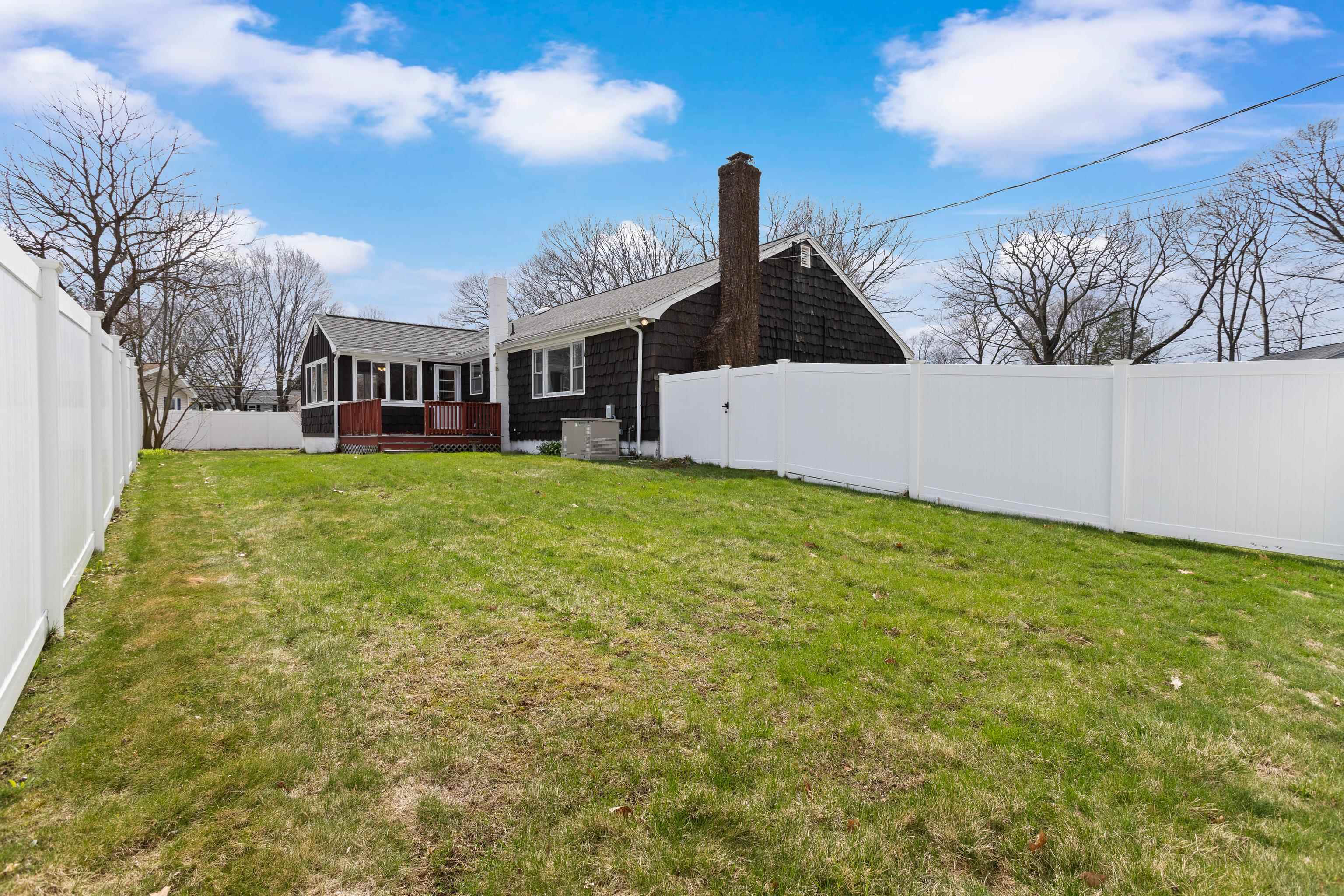 12 Colonial Circle Hampton, NH 03842 - Photo 11 of 51