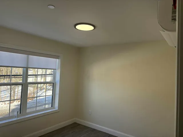 $2,600 | 725-727 Central Avenue, Dover, NH 03820