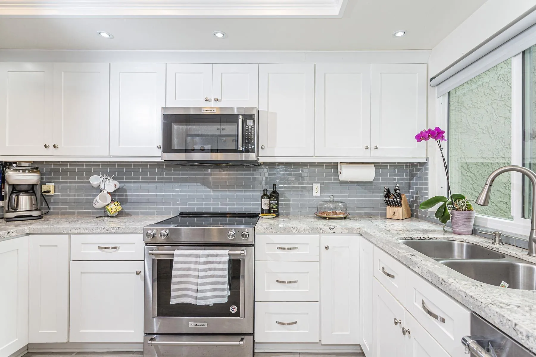 41 Port Of Spain Road Coronado, CA 92118 - Photo 4 of 27 Gallery Image 4