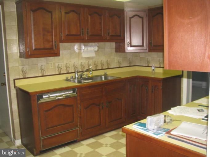 6621 Howellsville Road Front Royal, VA 22630 - Photo 6 of 12 Kitchen