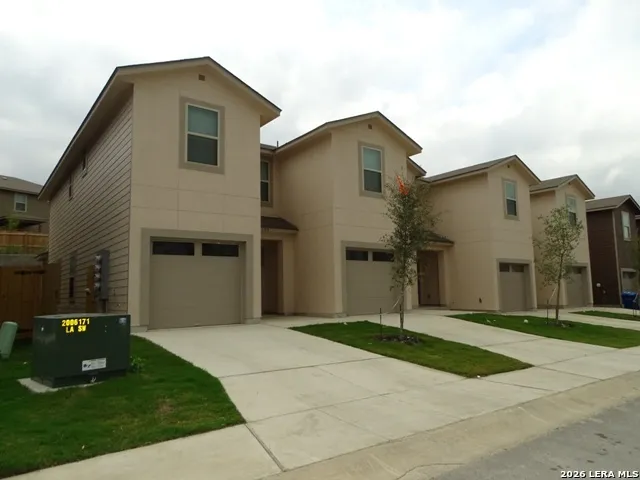 $1,395 | 6406 Luglio Lane, Unit 102, San Antonio, TX 78233