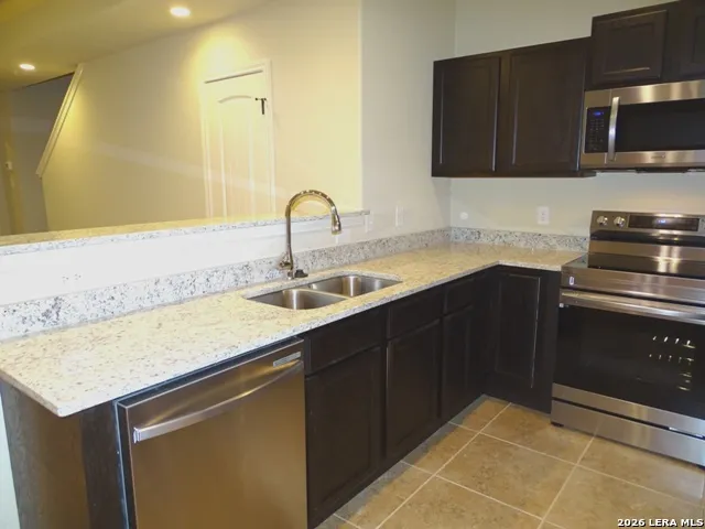 $1,395 | 6406 Luglio Lane, Unit 102, San Antonio, TX 78233