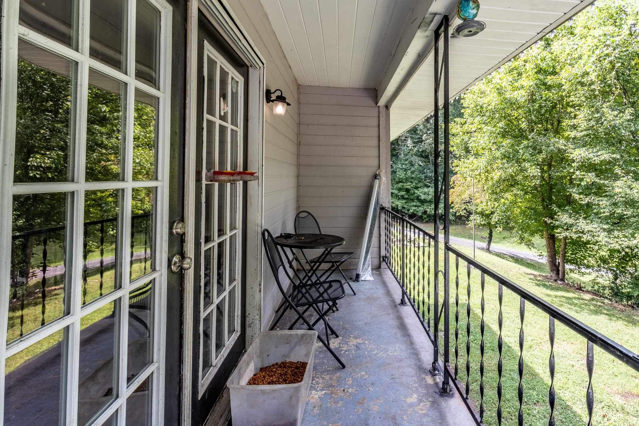 711 West Cove Road Chickamauga, GA 30707 - Photo 2 of 23 IMG_0272