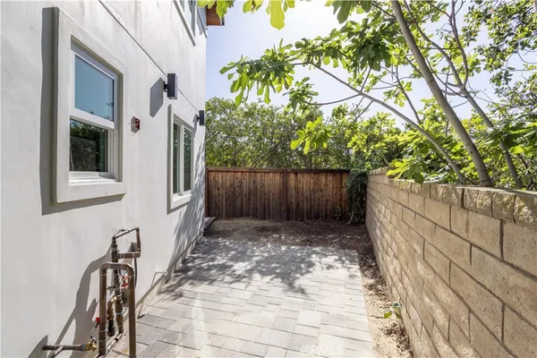 $4,500 | 19429 Singing Hills Drive, Porter Ranch, CA 91326