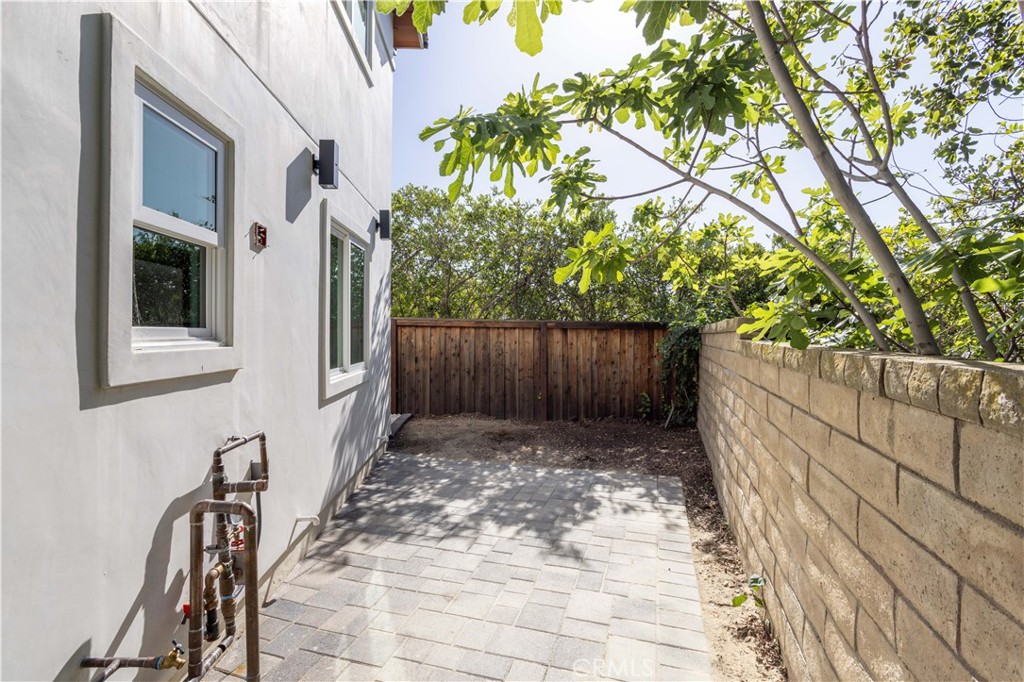 19429 Singing Hills Drive Porter Ranch, CA 91326 - Photo 26 of 26 a view of a backyard